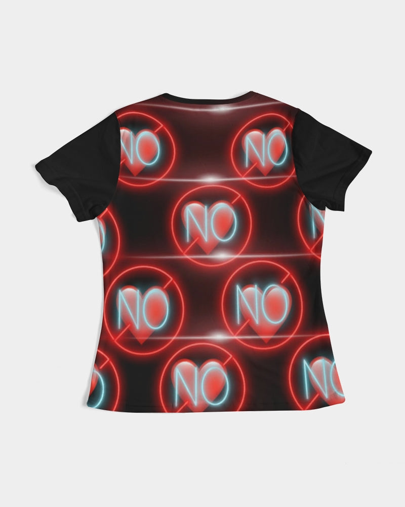 No love 3 Women's Tee
