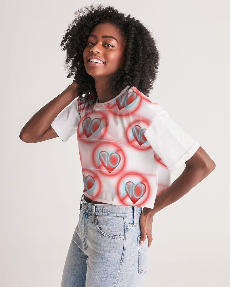 No love 2 Women's Lounge Cropped Tee