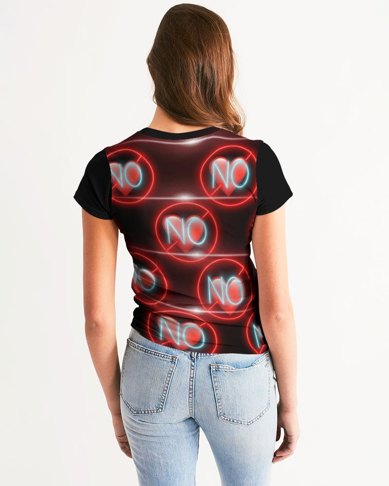 No love 3 Women's Tee