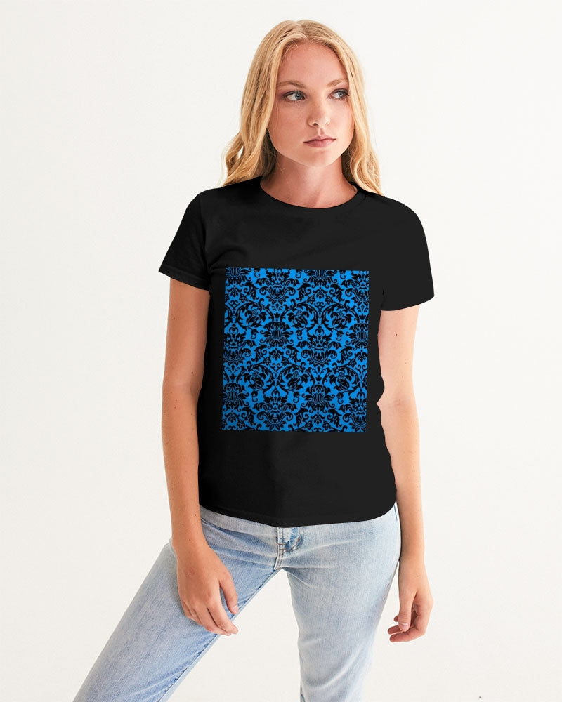chandelier blue Women's Graphic Tee