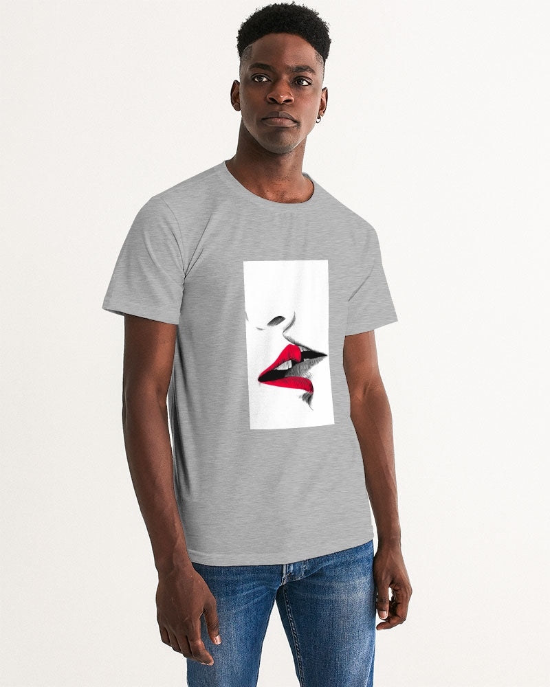 Kiss Me Men's Graphic Tee
