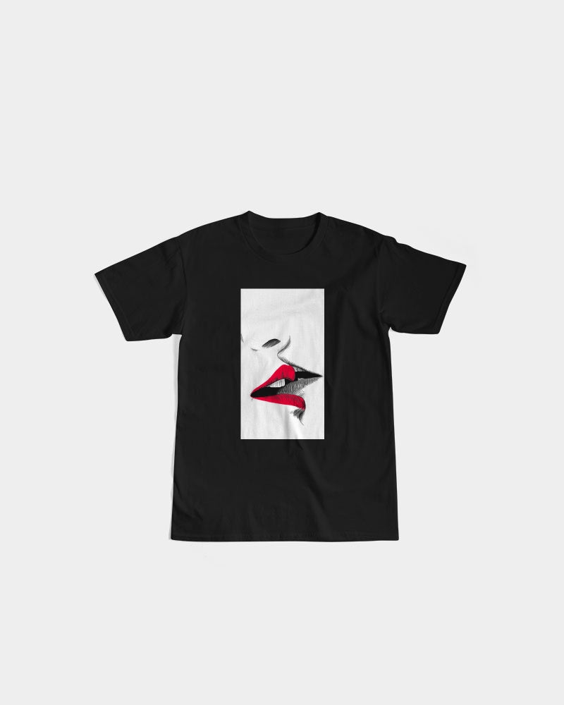 Kiss Me Men's Graphic Tee