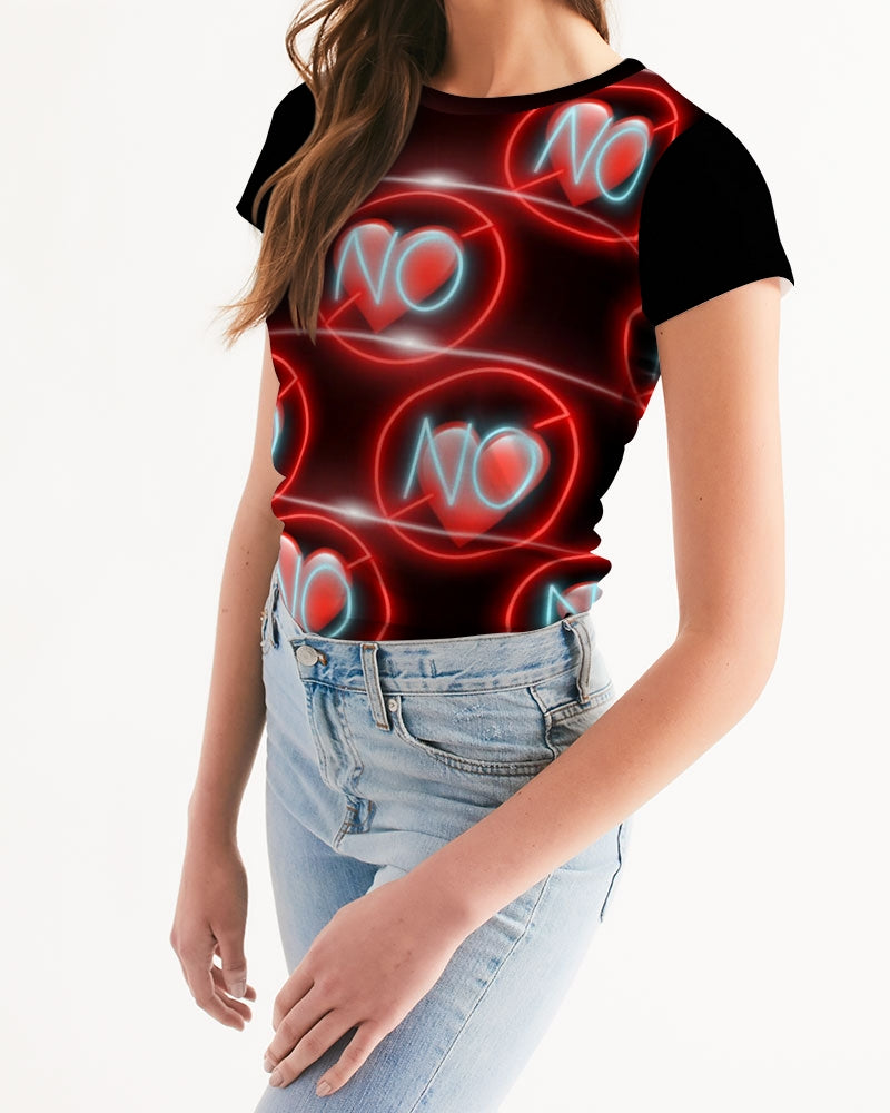 No love 3 Women's Tee