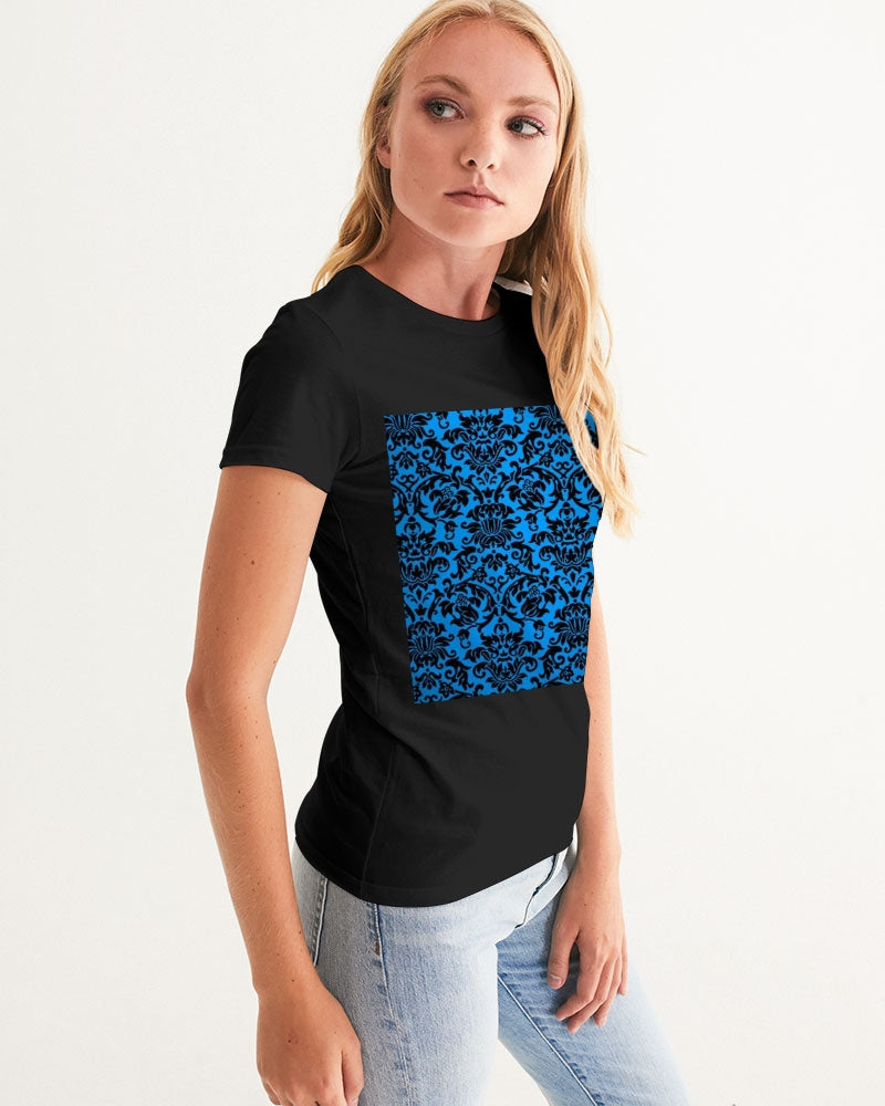 chandelier blue Women's Graphic Tee