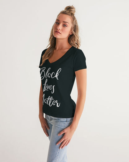 BLACK LIVES MATTER Women's V-Neck Tee