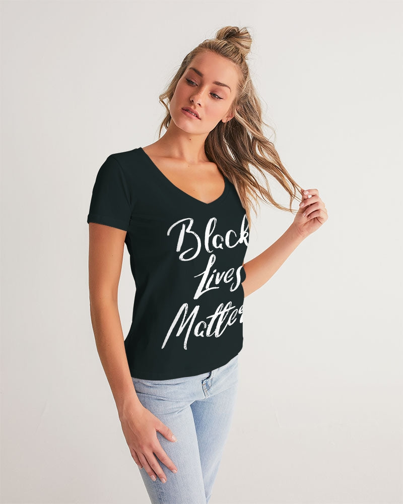 BLACK LIVES MATTER Women's V-Neck Tee